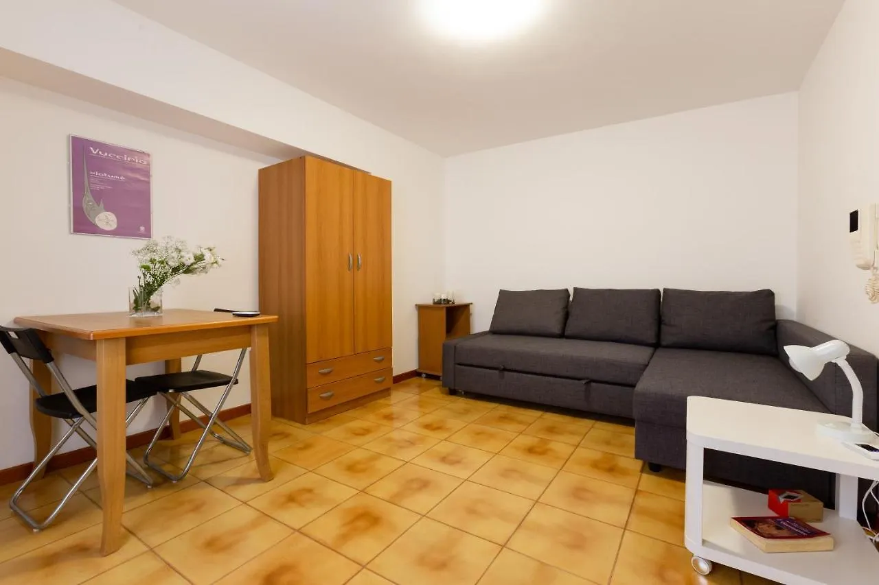 Palermo Functional Studio 0*,  Италия